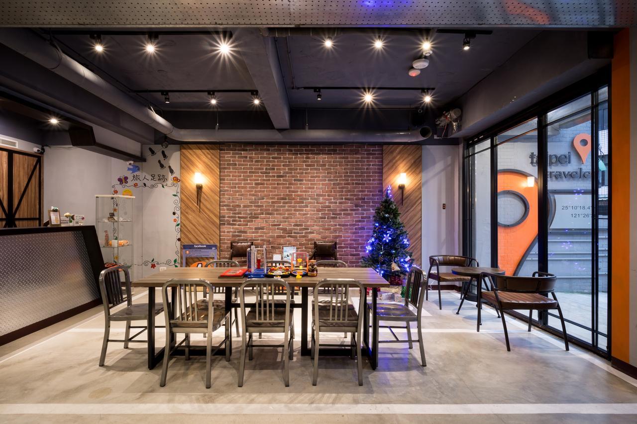Taipei Travelers International Hostel Tamsui Exterior photo
