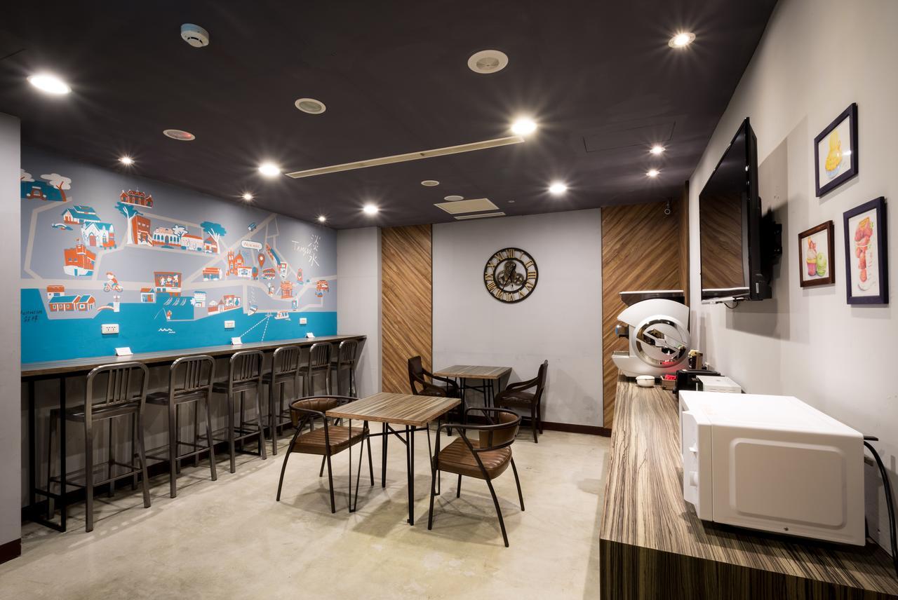 Taipei Travelers International Hostel Tamsui Exterior photo