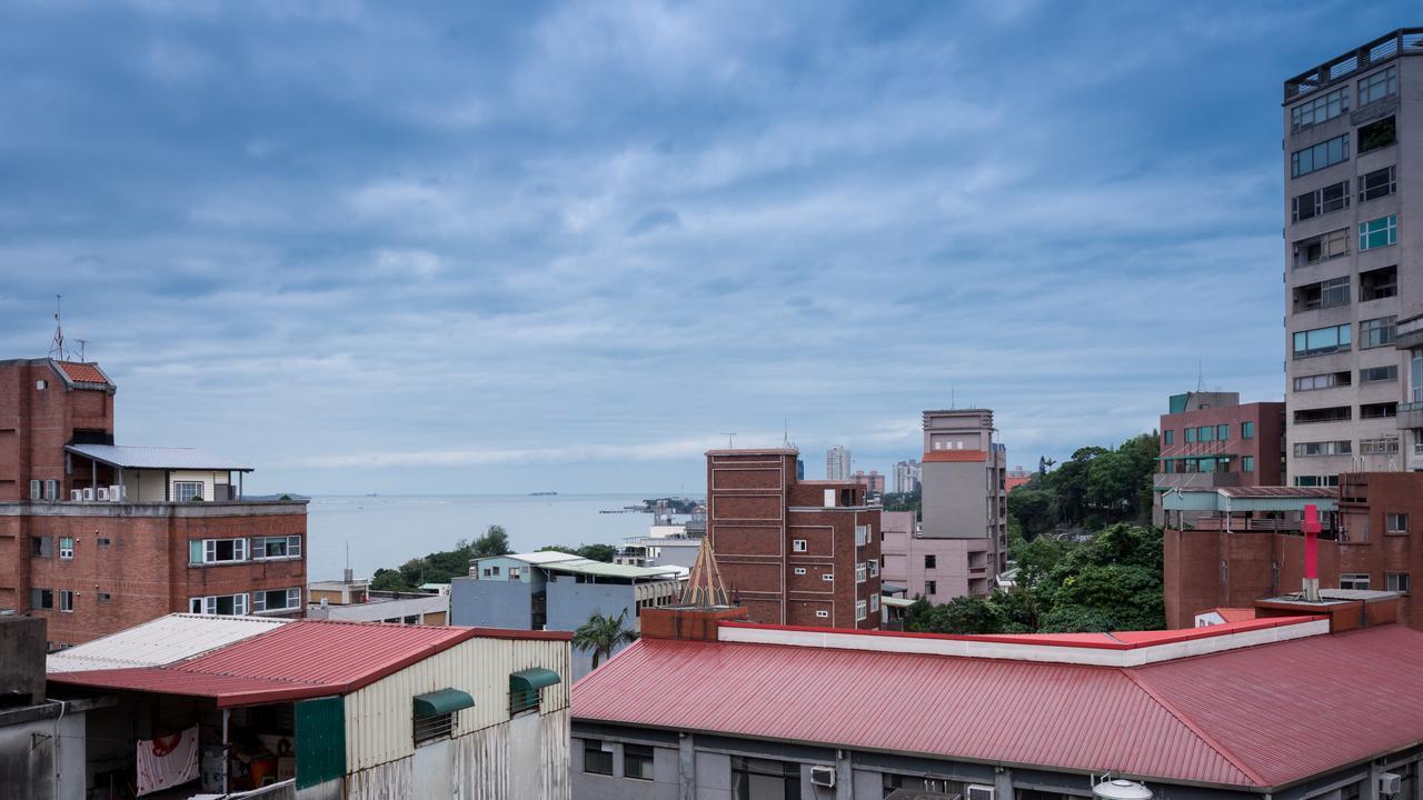 Taipei Travelers International Hostel Tamsui Exterior photo