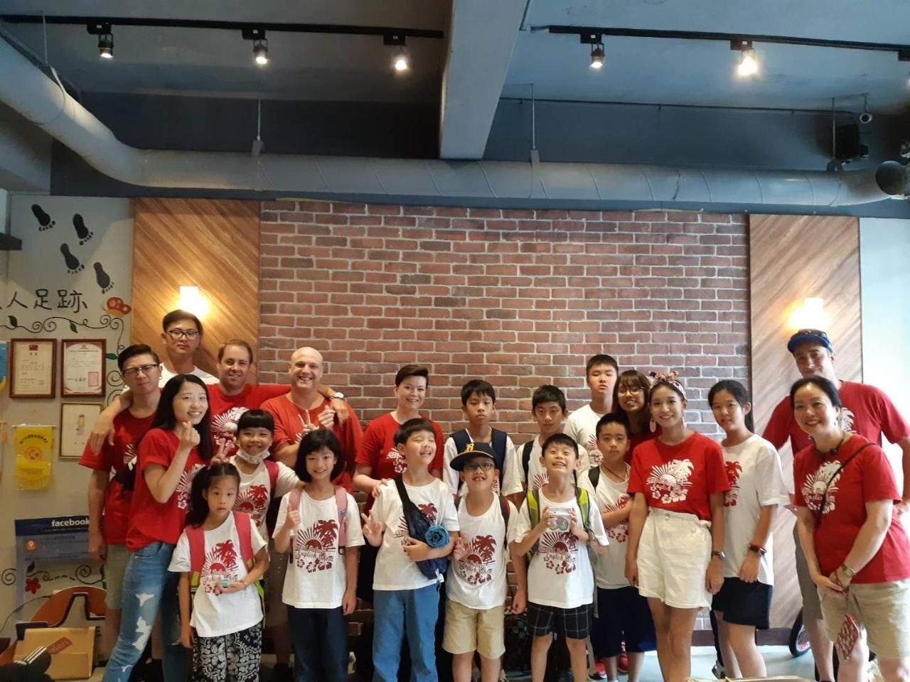 Taipei Travelers International Hostel Tamsui Exterior photo